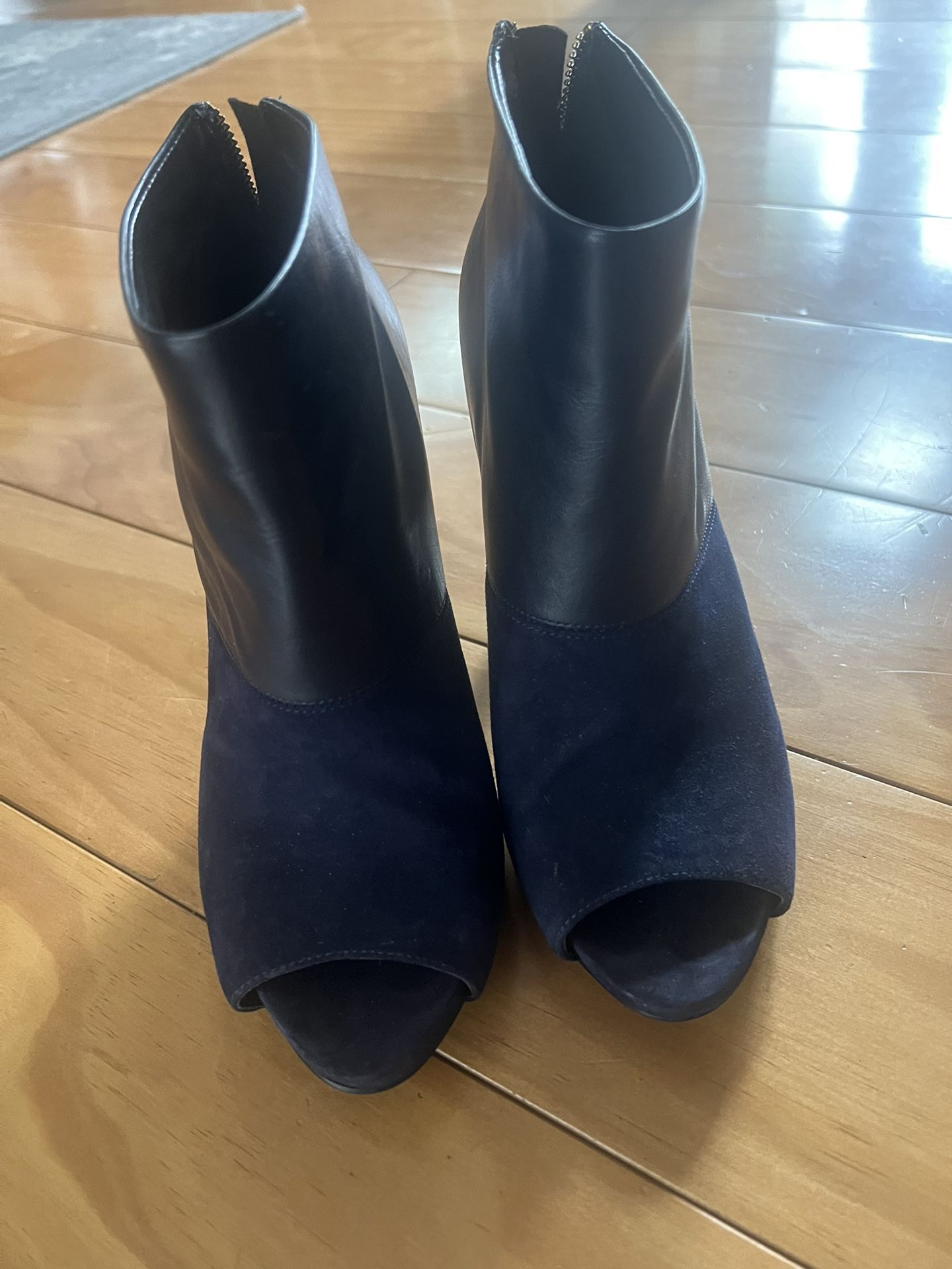 Angle boots