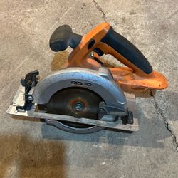 Older Rigid Skill Saw W/ Blade