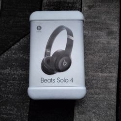 BEATS SOLO 4 HEADPHONE