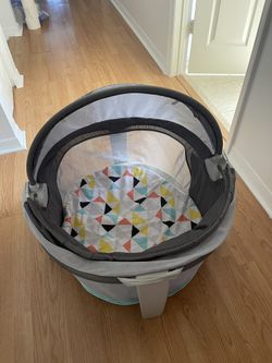 Fisher Price Infant Dome Portable Bassinet and Play Space