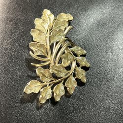 Ornate Floral (leaves) Brooch