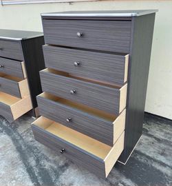 Five drawers dresser