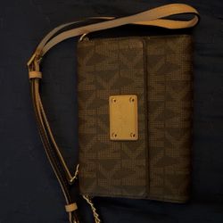 Michael Kors Cross Purse