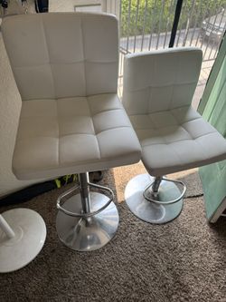 White stools