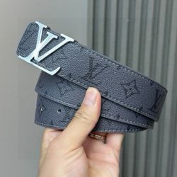 Genuine brand new luxury men's belt