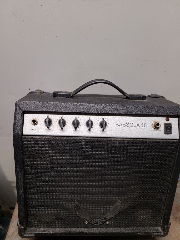 Bass Amp Made By Bassola 10