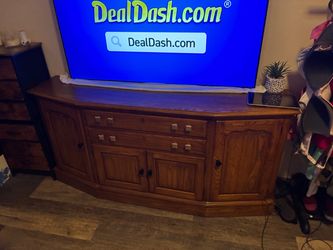 Entertainment center