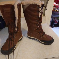 Women's Size 7 Bearpaw Winter Fur Boots