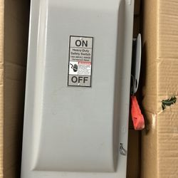 Disconnect SIEMENS 3P 100A 600V NEMA Model: HNF363R