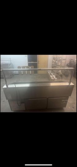 Traulsen seafood Display Refrigerator