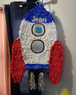 Piñatas espacial  personalizadas y más solo Miami