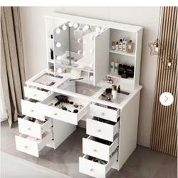 Makeup Vanity 
