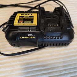 DeWALT DCB1106 6 Amp Fast Battery Charger 12V / 20V MAX Lithium Ion