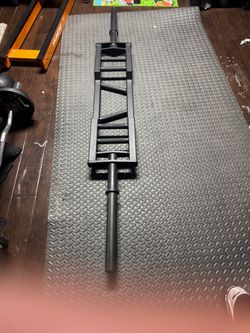 Titan Fitness Cambered Swiss multi grip Olympic barbell
