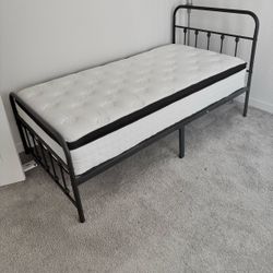 Twin Memory Foam Mattress + Metal Bed Frame Set – Excellent Condition