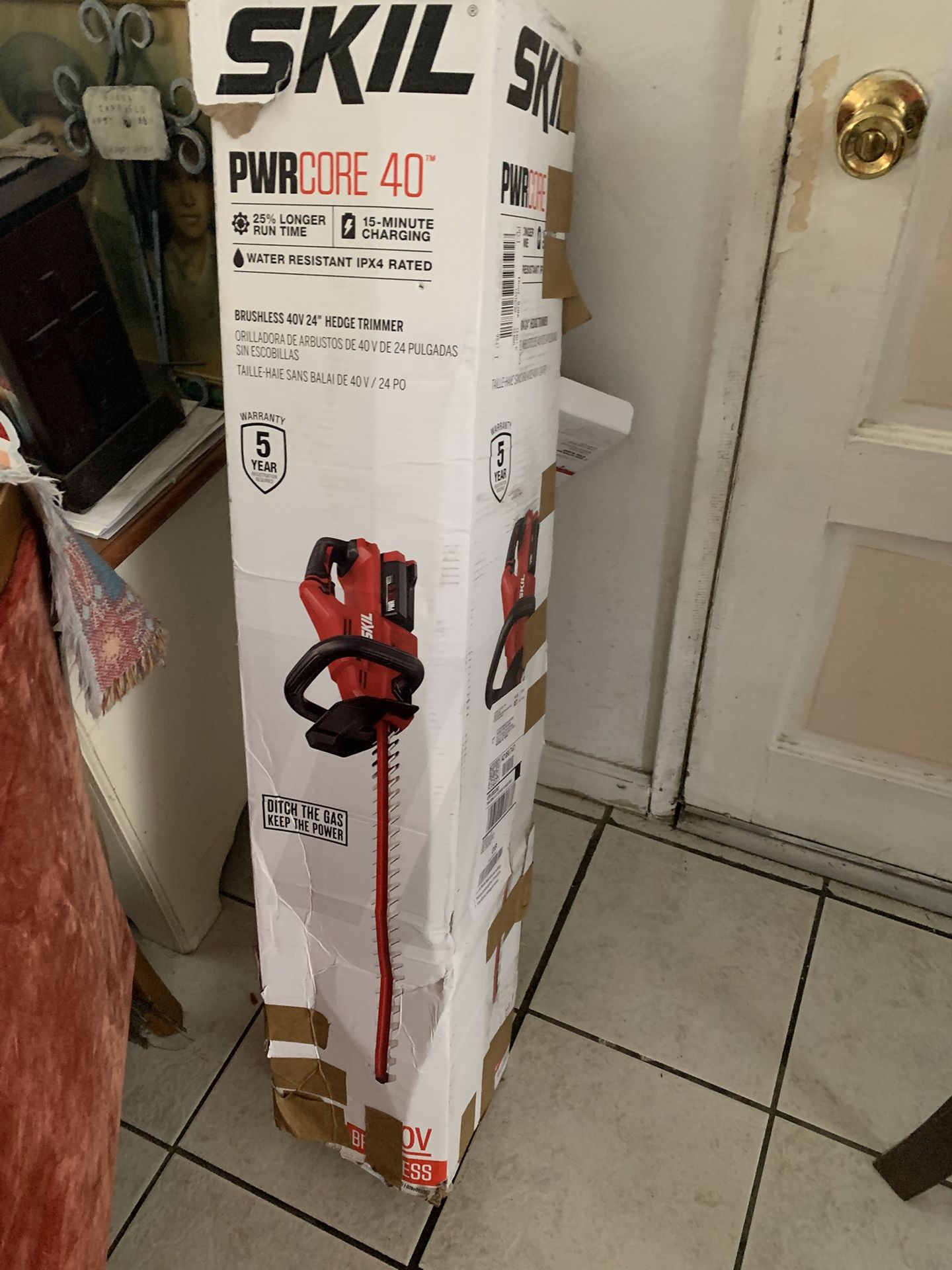 Hedge Trimmer & Table Saw