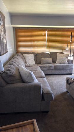 Sectional color brown good condition