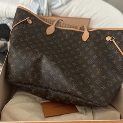 Louis Vuitton Neverfull Gm
