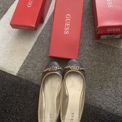 Guess Flats 