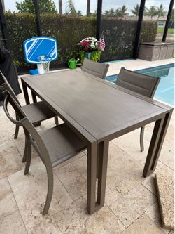Castelle Outdoor Dining Set