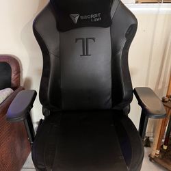 Secret Lab Titan XL Gaming Chair
