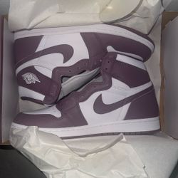 Retro Jordan 1 “Mauve” Size 10.5 Mens