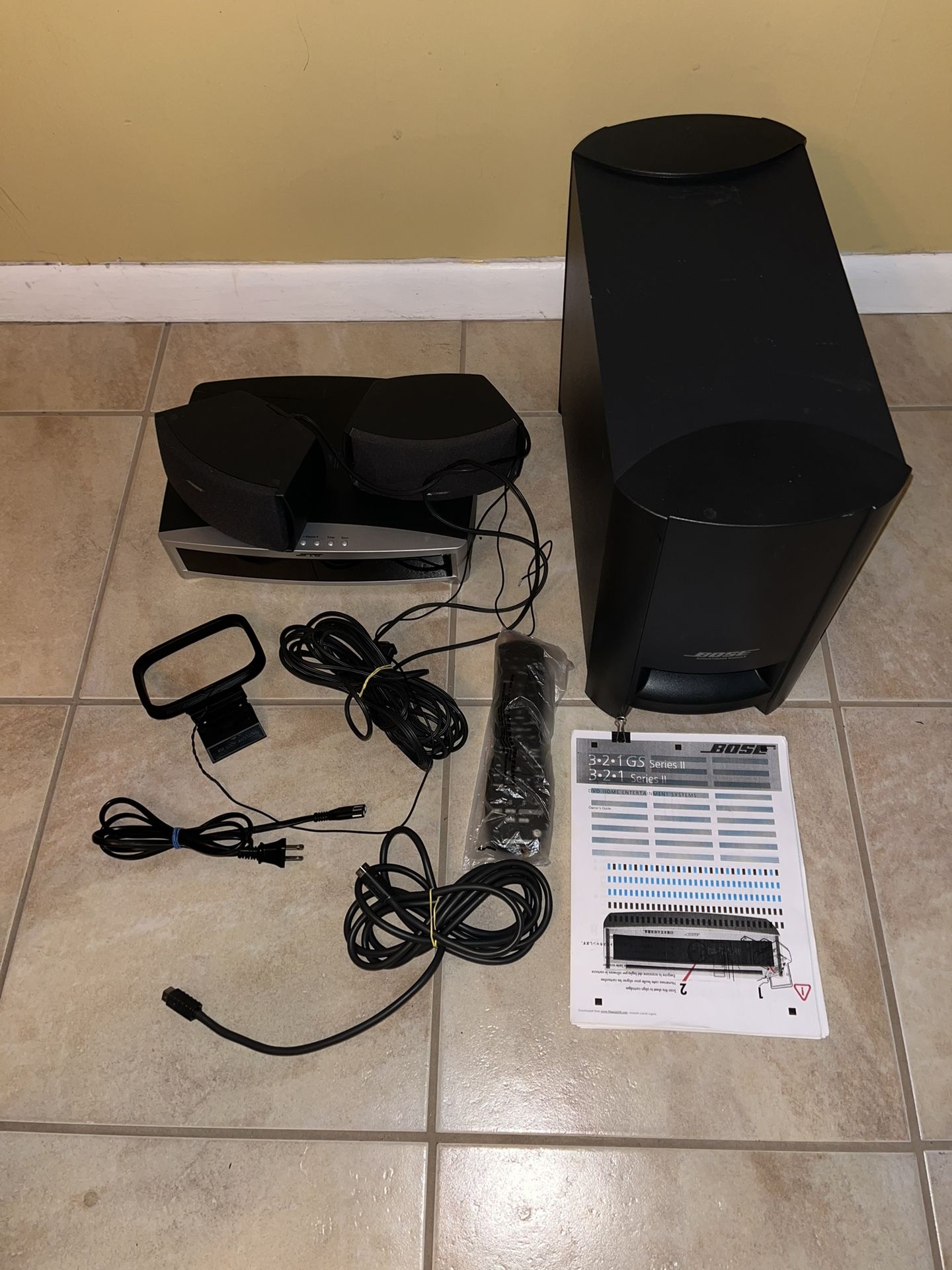 Bose Stereo System And Speakers