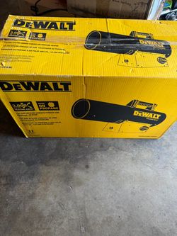 DeWalt 125,000 BTU Forced Air Propane Heater
