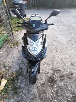 Itallica 150cc scooter . 2024.