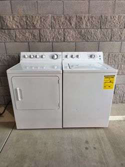 GE High Efficiency Washer and Dryer Set (Electric)