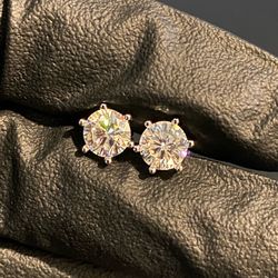 Moissanite Stud Earrings (GRA Certified)