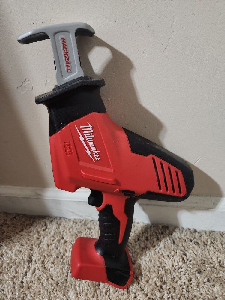 Milwaukee
M18 18V Lithium-Ion Cordless HACKZALL Reciprocating Saw (Tool-Only)