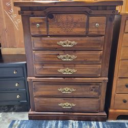 RETRO TALL DRESSER