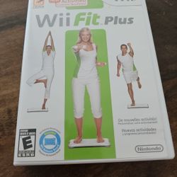 Nintendo Wii FIT PLUS: 2009 Complete W/ Manual 