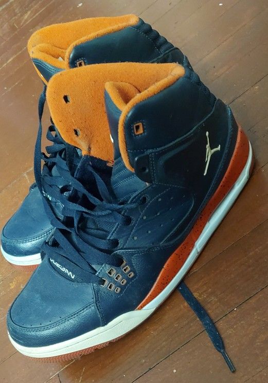 Used Jordan Shoe Blue And Orange Size 12