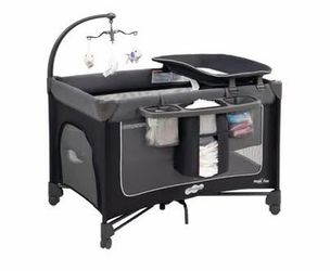Pamo Babe Magic Fold Pack and Play with Bassinet