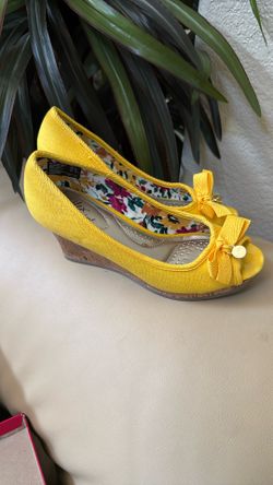 Size 5. (36)
