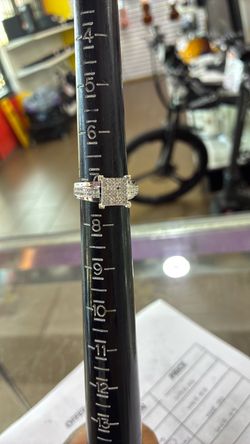 10k size 7 5.6 grams ring