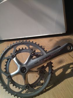 Shimano 105 Crankset 39/53T 130 Hollowtech Octa-link