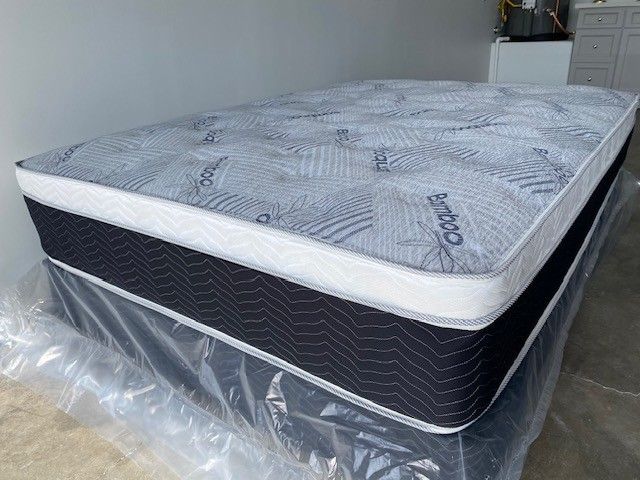 Full Euro Bamboo Pillow Top Mattress!!