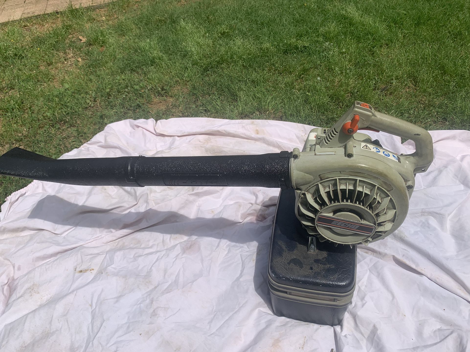 Echo Leaf Blower