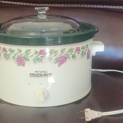 Vintage Rival Slow Cooker Crock Pot 5 Qt Grapes Model 3355 