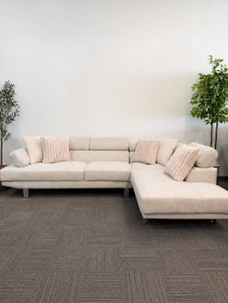 Nice Sectional Sofa with Adjustable Headrest