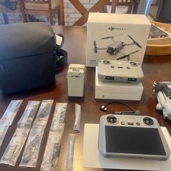 DJI Mini 4 Pro Fly more plus Combo