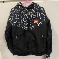 Boys Size 6-7 Nike Windbreaker 