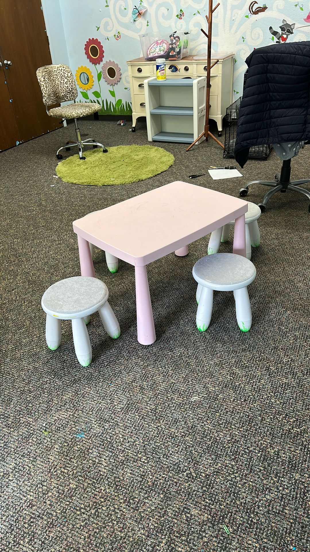 Plastic Table And 4 Stools