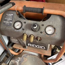 Ridgid 4.5G Air Compressor 