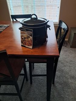 Crockpot brand crockpot