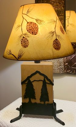 Rustic Lodge Table Lamp with Pine Cone Shade