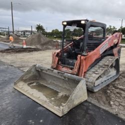 Kubota SVL95 Track Skid Steer